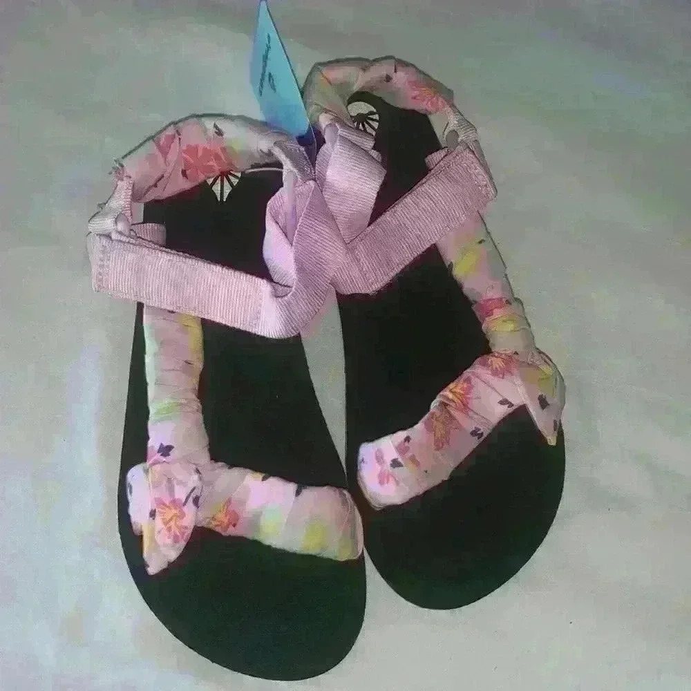 O'Rageous Women's Bandana Print Sandals NWT girl 4 - Picture 2 of 3